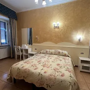 *** Affittacamere Termini Station Holidays Italia