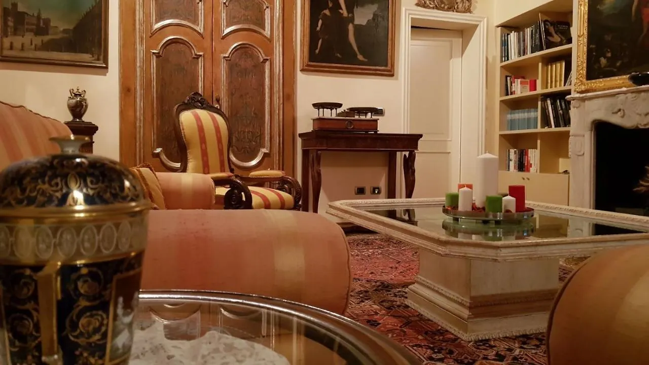 Gran Suite Piazza Maggiore - T&T Communications Bologna Bed & Breakfast