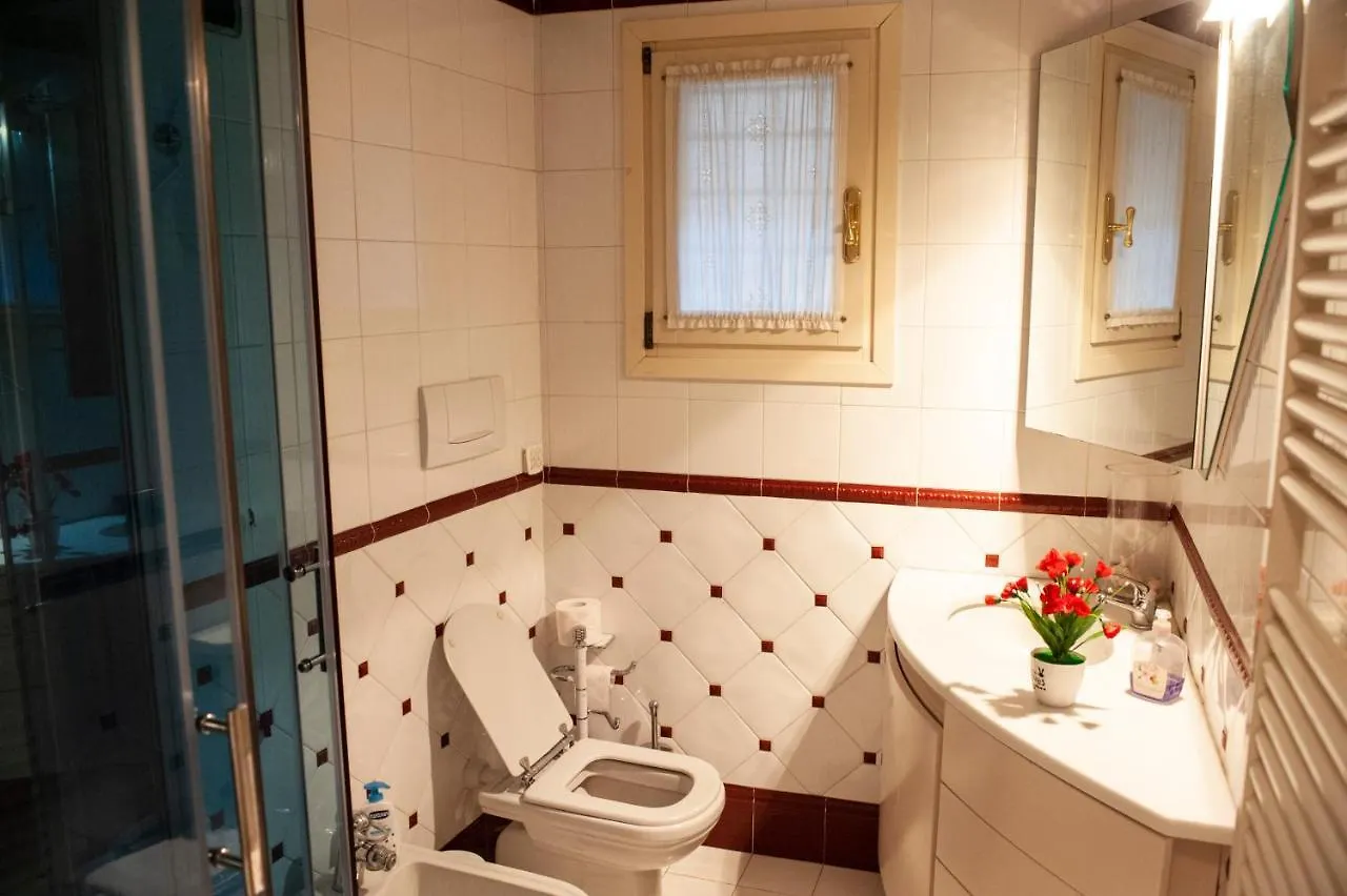 Gran Suite Piazza Maggiore - T&T Communications Bologna 0*,